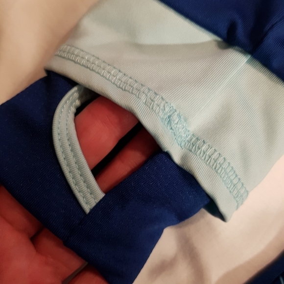 Skechers Sport women's size Medium 1/4 zip shirt, front top sleeve seam pocket - Picture 3 of 7